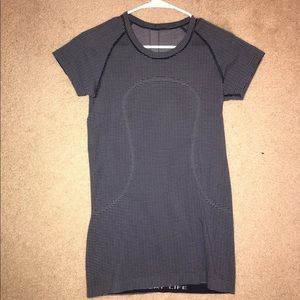 Lululemon swiftly tech short sleeve